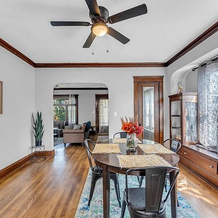Beautifully Remodeled Duplex Apt In West Blvd Cleveland Exteriör bild