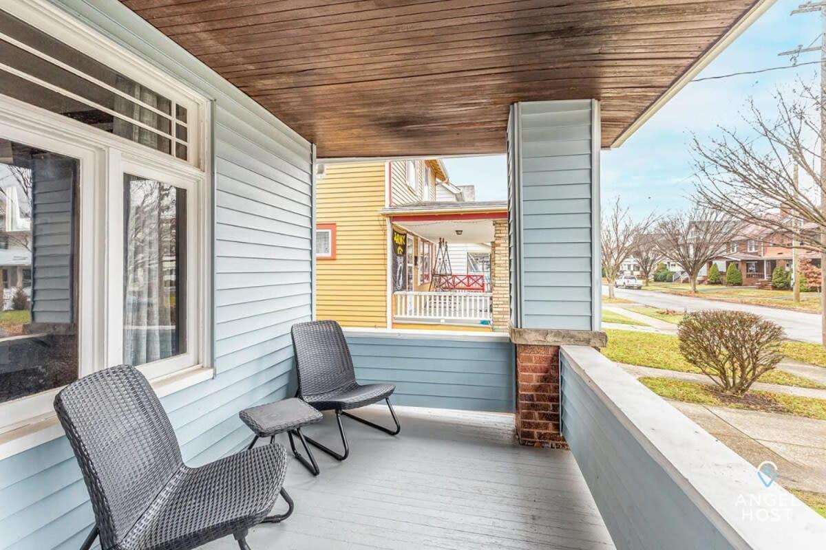Beautifully Remodeled Duplex Apt In West Blvd Cleveland Exteriör bild