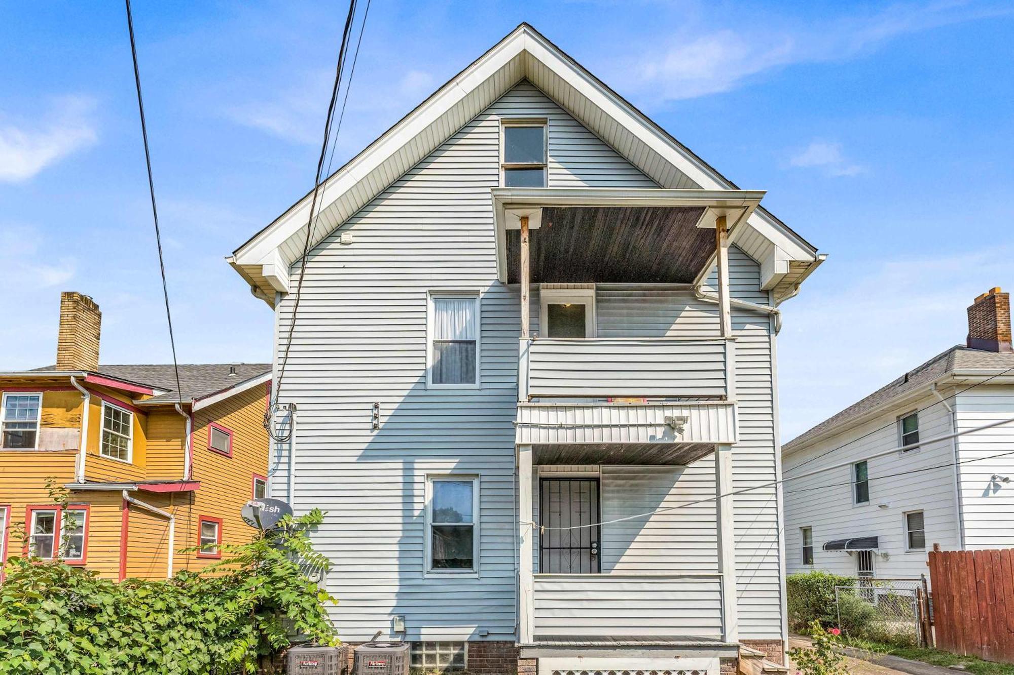 Beautifully Remodeled Duplex Apt In West Blvd Cleveland Exteriör bild