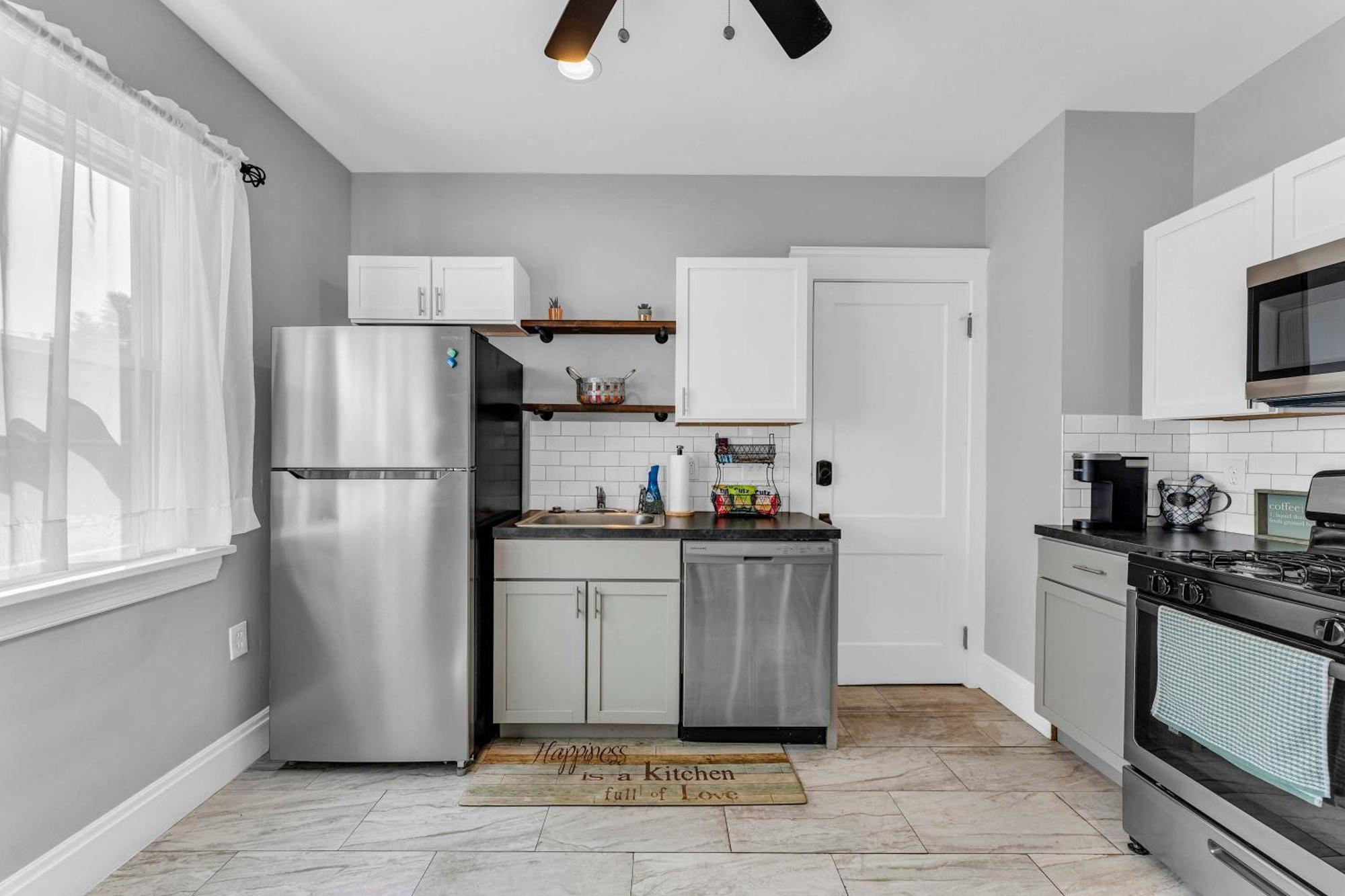 Beautifully Remodeled Duplex Apt In West Blvd Cleveland Exteriör bild