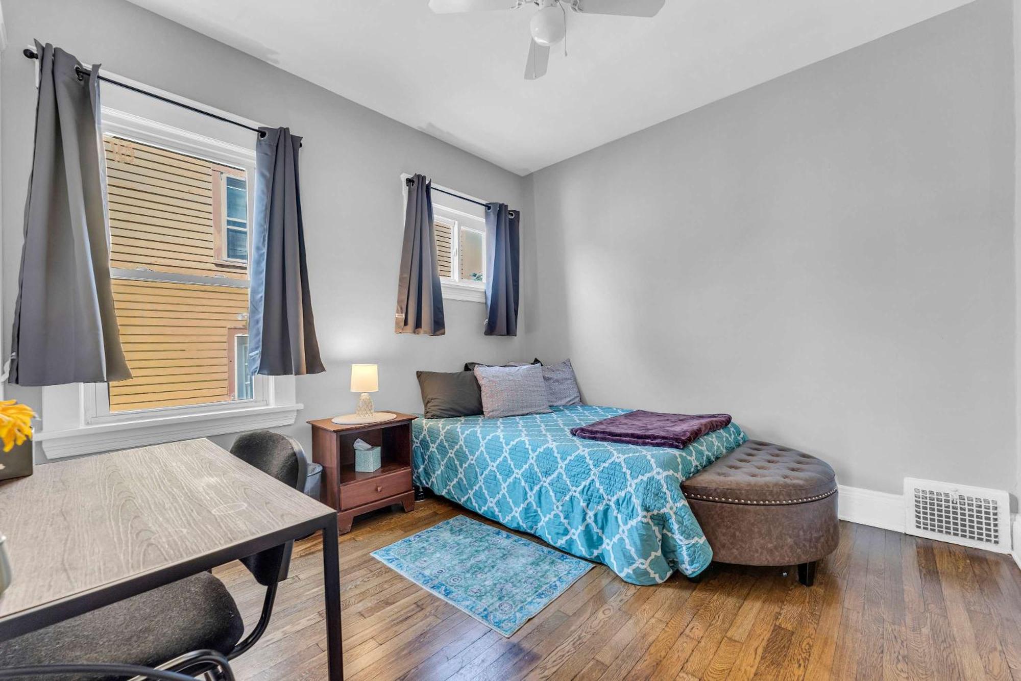 Beautifully Remodeled Duplex Apt In West Blvd Cleveland Exteriör bild