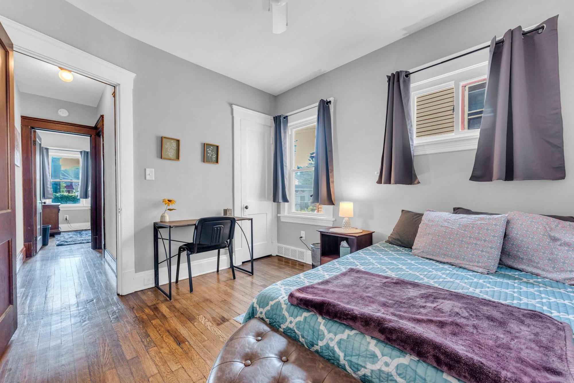 Beautifully Remodeled Duplex Apt In West Blvd Cleveland Exteriör bild
